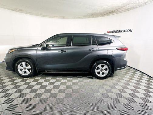 2022 Toyota Highlander L