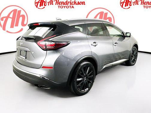 2023 Nissan Murano SL FWD