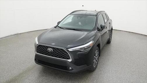 2025 Toyota Corolla Cross XLE