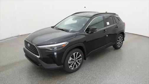 2025 Toyota Corolla Cross XLE
