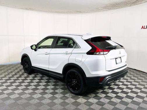2023 Mitsubishi Eclipse Cross LE