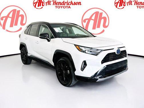2023 Toyota RAV4 Hybrid SE