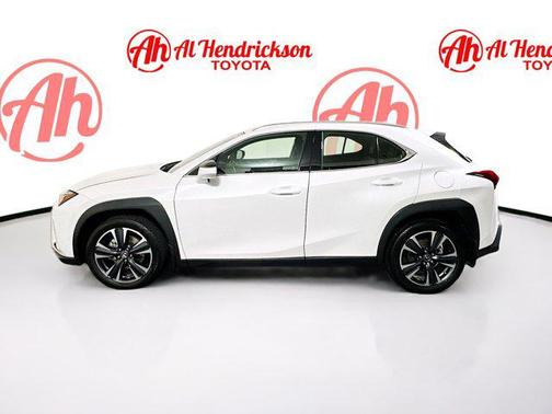 2022 Lexus UX 200 Base