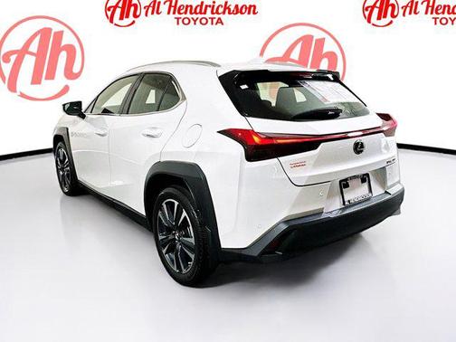 2022 Lexus UX 200 Base