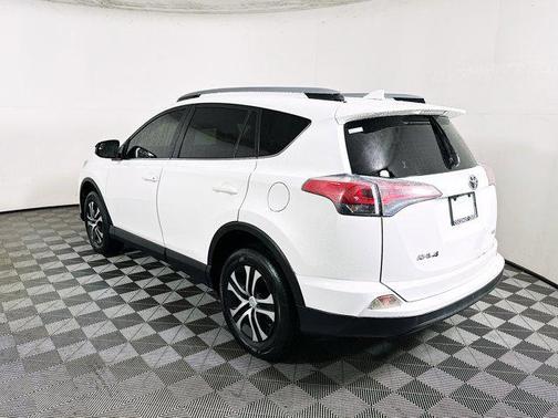 Super White 2018 Toyota RAV4 LE
