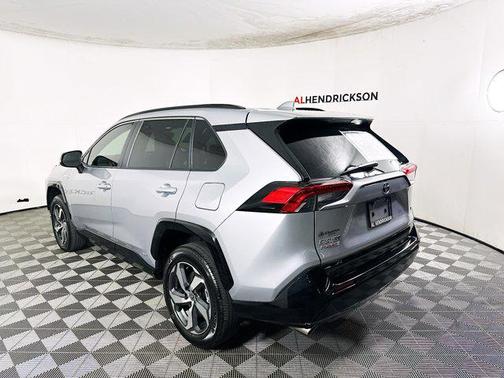 2024 Toyota RAV4 Prime SE