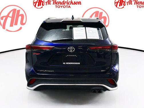 2022 Toyota Highlander XSE