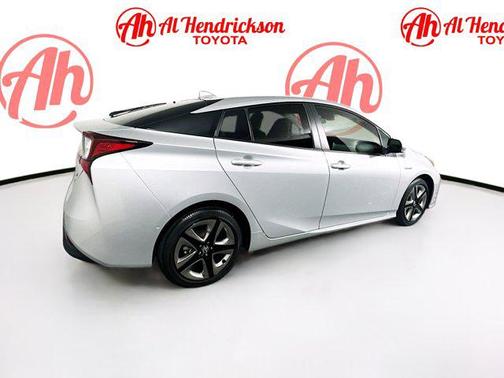 2022 Toyota Prius XLE