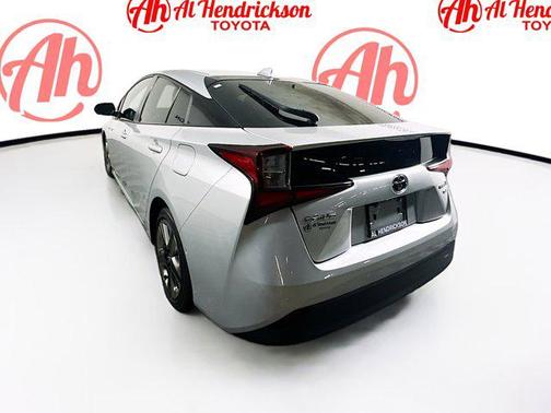 2022 Toyota Prius XLE