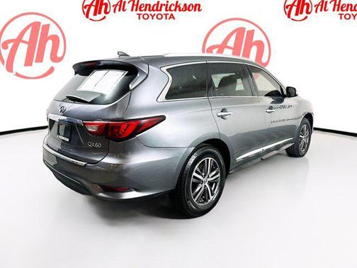 2016 INFINITI QX60 Base