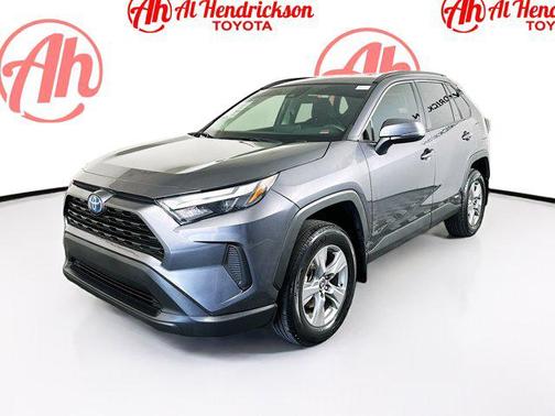 2024 Toyota RAV4 Hybrid XLE