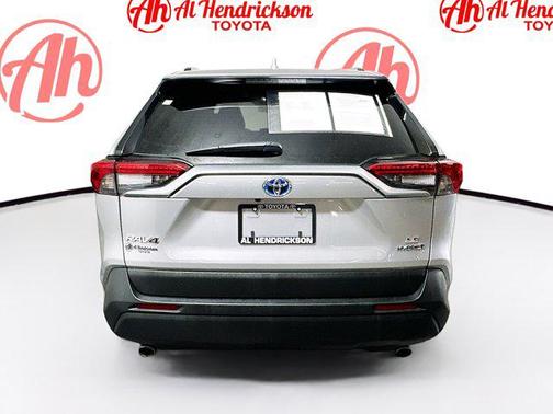 2024 Toyota RAV4 Hybrid LE
