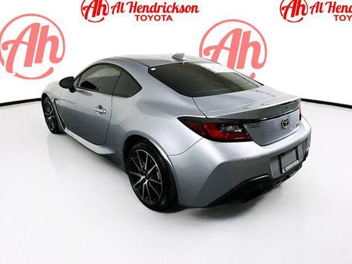 2024 Toyota GR86 Base