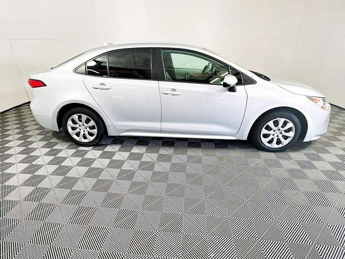 Classic Silver Metallic 2022 Toyota Corolla LE
