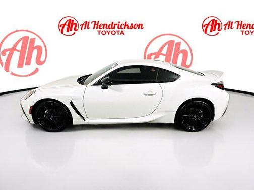 2025 Toyota GR86 Premium