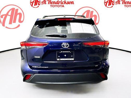 2023 Toyota Highlander LE