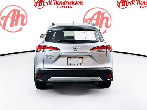2024 Toyota Corolla Cross LE
