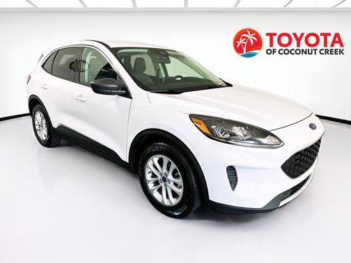 Oxford White 2022 Ford Escape SE