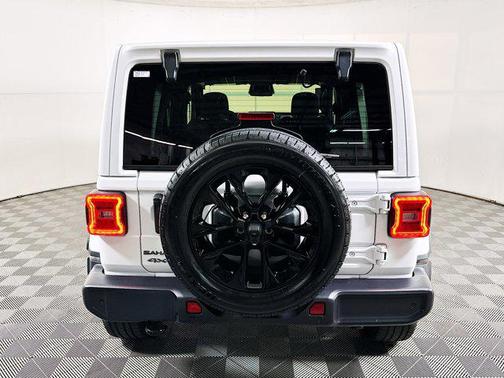 2025 Jeep Wrangler 4xe Sahara