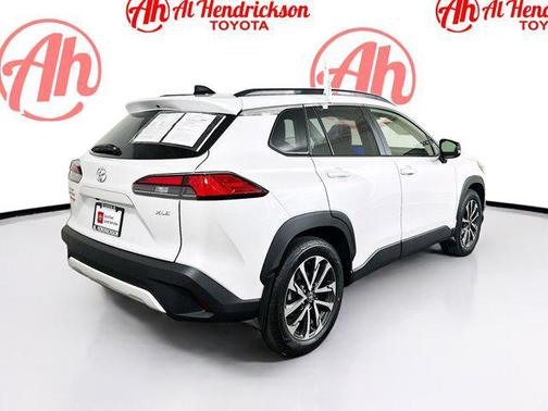 2025 Toyota Corolla Cross XLE