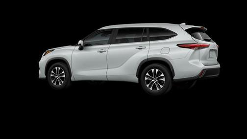 2025 Toyota Highlander XLE