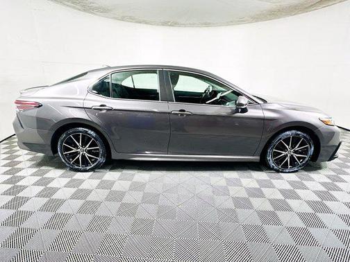 Predawn Gray Mica 2023 Toyota Camry SE