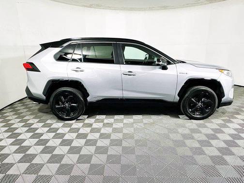 2021 Toyota RAV4 Hybrid SE