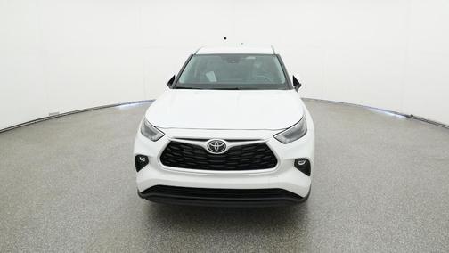 2025 Toyota Highlander LE