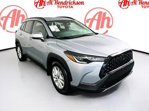2024 Toyota Corolla Cross LE