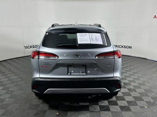 2024 Toyota Corolla Cross LE