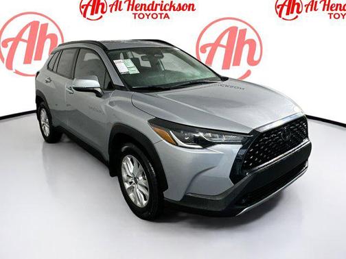 2024 Toyota Corolla Cross LE