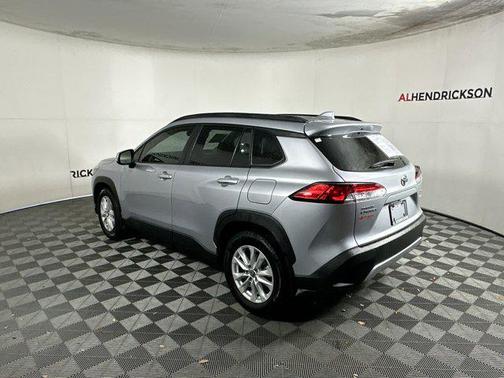 2024 Toyota Corolla Cross LE