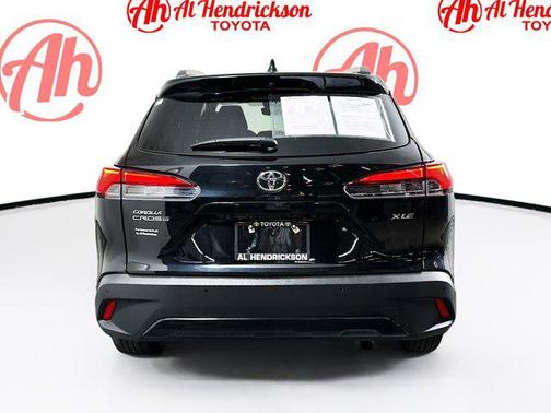 2024 Toyota Corolla Cross XLE