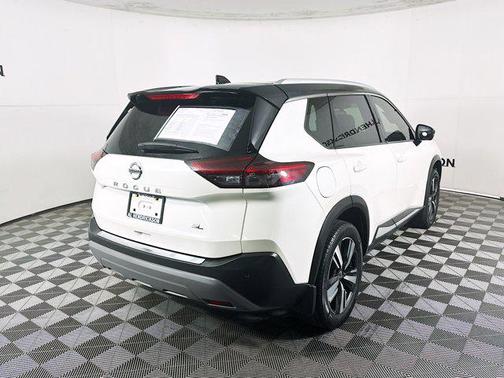 2021 Nissan Rogue SL