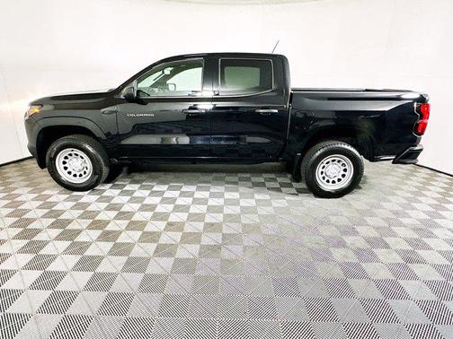 Black 2024 Chevrolet Colorado WT