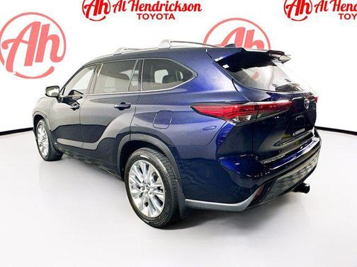 2023 Toyota Highlander Hybrid Limited