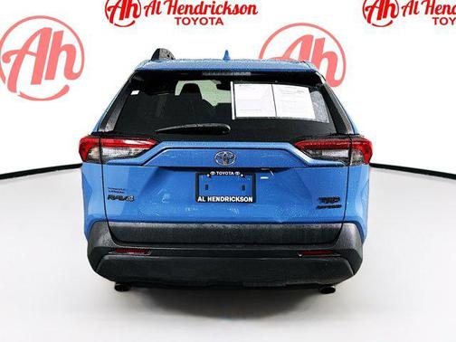 2022 Toyota RAV4 SE