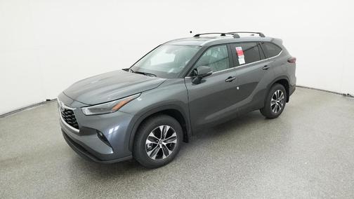 2025 Toyota Highlander XLE