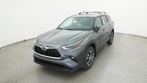 2025 Toyota Highlander XLE