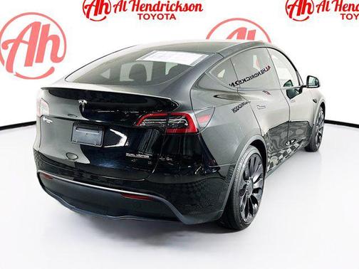 2022 Tesla Model Y Performance Dual Motor All-Wheel Drive