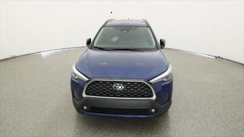 2025 Toyota Corolla Cross XLE