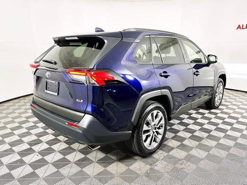 2022 Toyota RAV4 XLE Premium