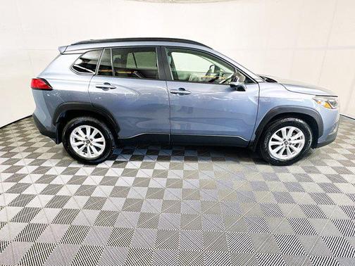 Celestite 2025 Toyota Corolla Cross LE