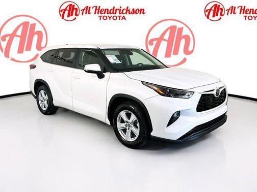 2024 Toyota Highlander LE