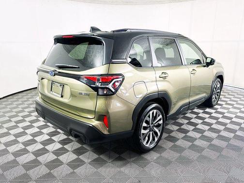 2025 Subaru Forester Hybrid Touring