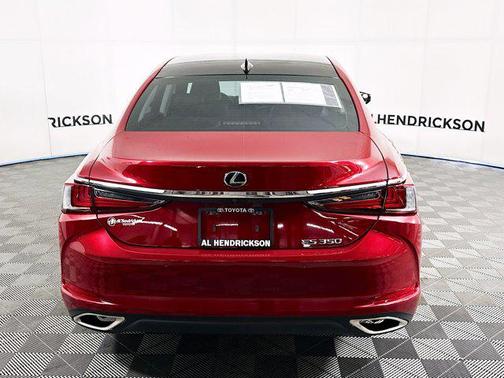 2022 Lexus ES 350 Base