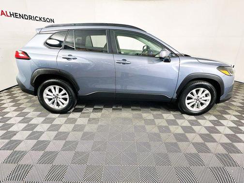 2023 Toyota Corolla Cross LE