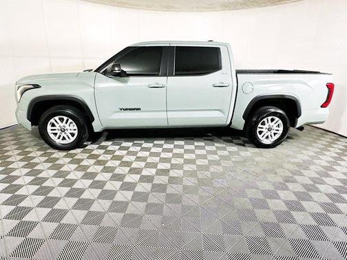 Lunar 2025 Toyota Tundra SR5