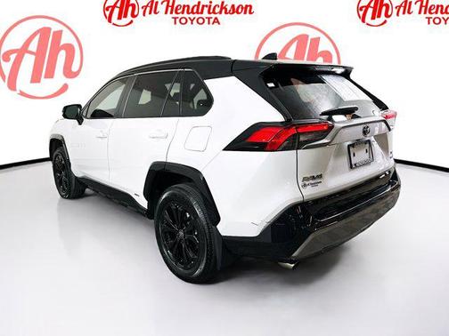 2024 Toyota RAV4 Hybrid SE