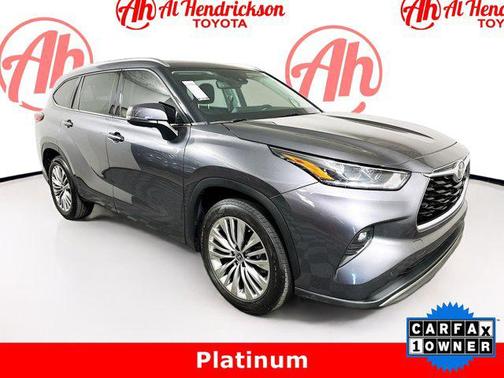 2022 Toyota Highlander Platinum